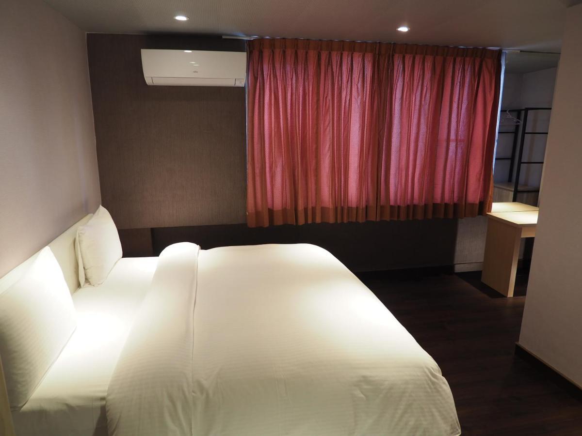 Day Chen Hotel Yilan Buitenkant foto
