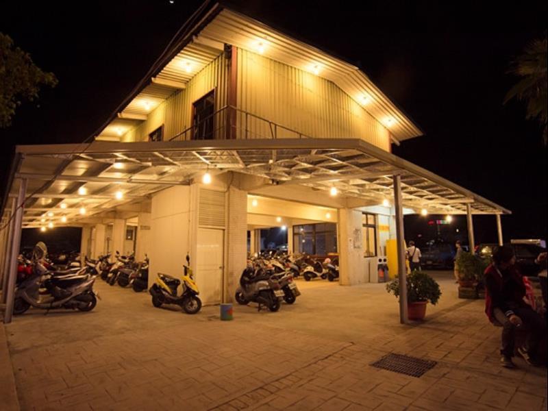 Day Chen Hotel Yilan Buitenkant foto
