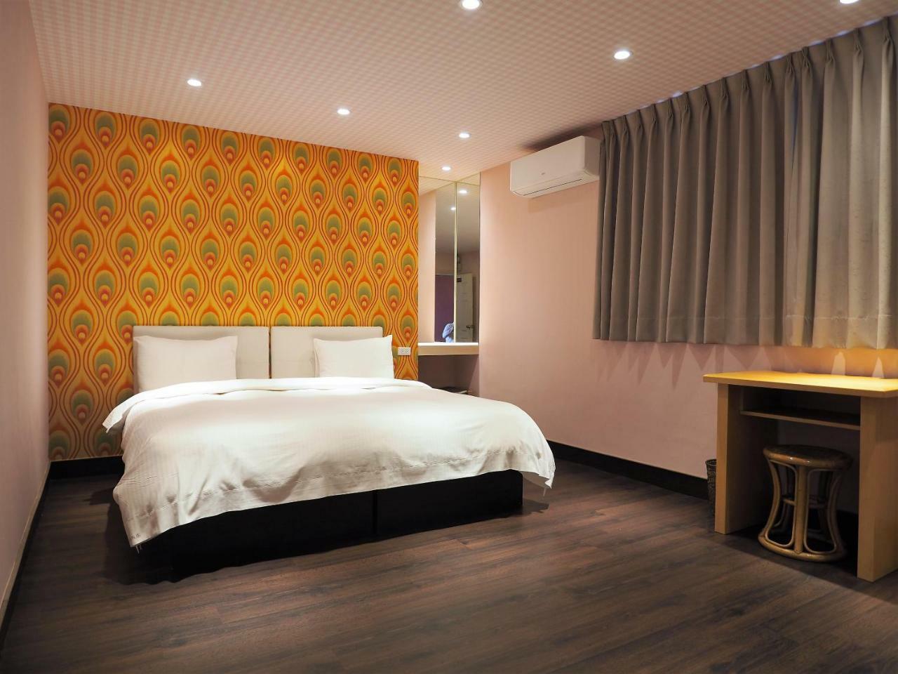Day Chen Hotel Yilan Buitenkant foto