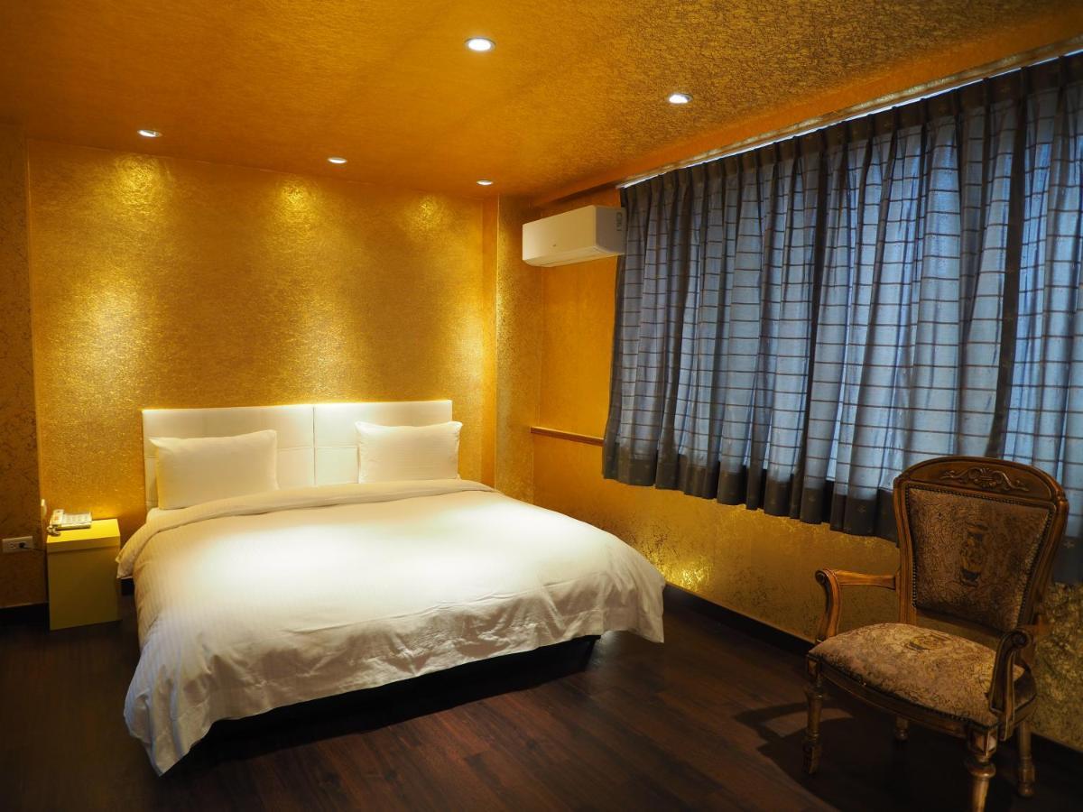 Day Chen Hotel Yilan Buitenkant foto