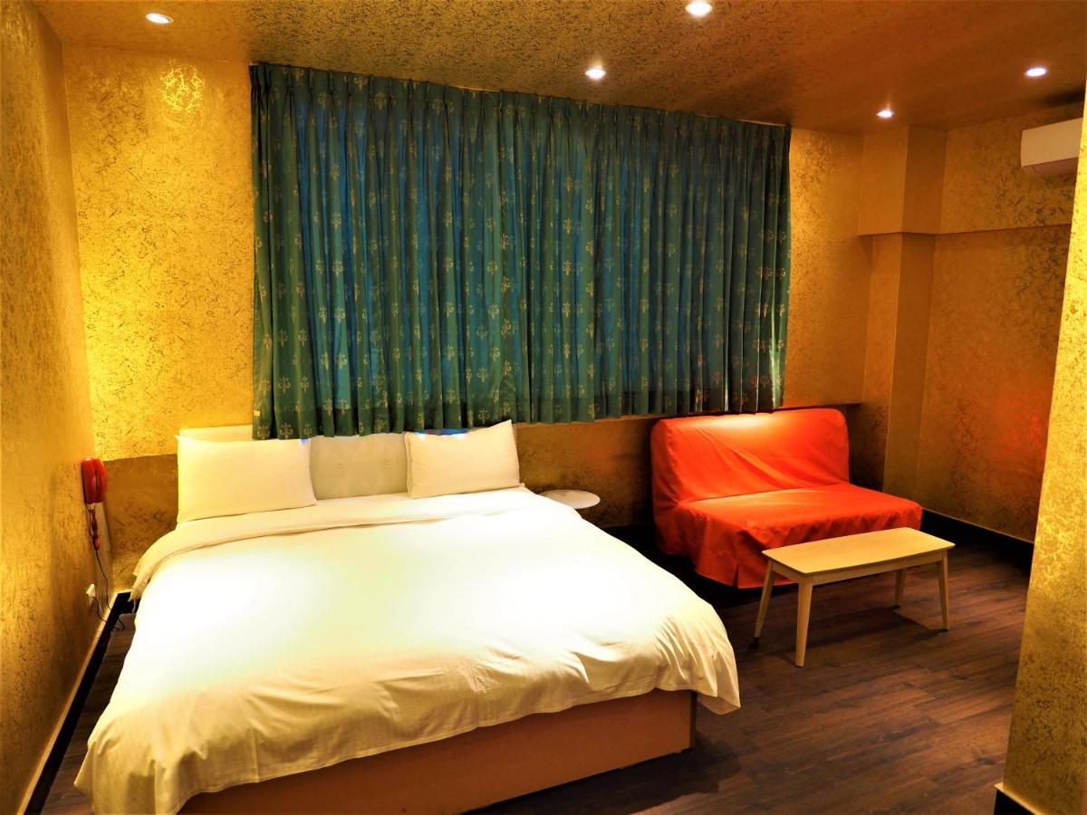 Day Chen Hotel Yilan Buitenkant foto